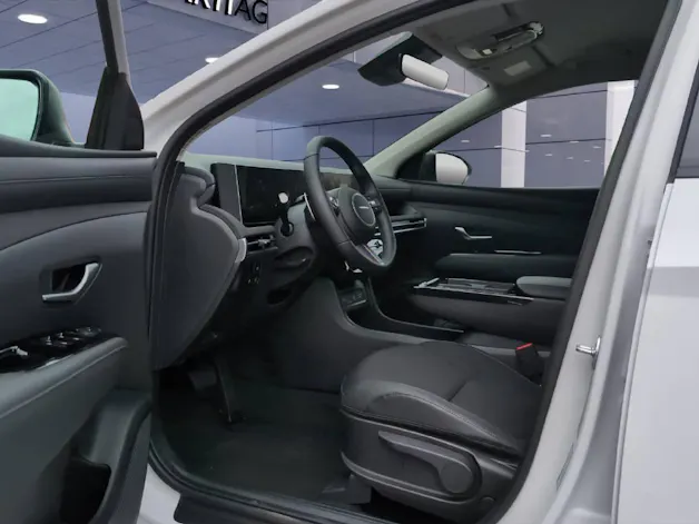 HYUNDAI TUCSON 1.6 T-GDi Hybrid Amplia 2WD