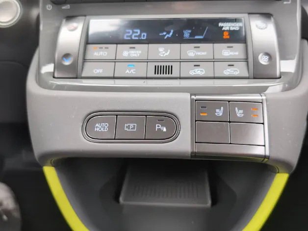 HYUNDAI INSTER Electric Vertex Cross 49 KWH