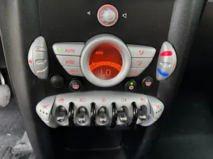 MINI R56 1.6i Cooper