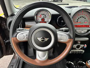 MINI R56 1.6i Cooper