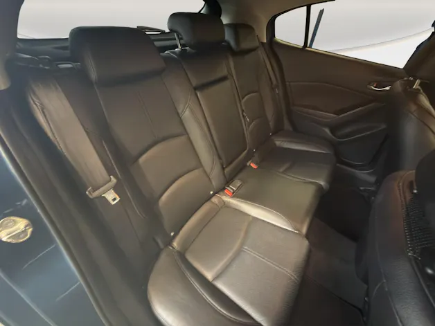 MAZDA 3 2.2 D Revolution