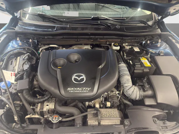 MAZDA 3 2.2 D Revolution
