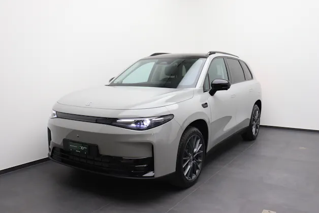 Leapmotor C10 EV AWD