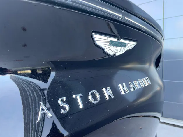 ASTON MARTIN DBX 707 4.0 V8 Bi-Turbo