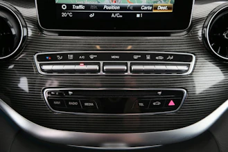https://vehicle.imgix.net/4466218/0142b108-a7d9-45f3-ab47-abc3c5914b42.jpg