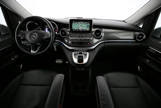https://vehicle.imgix.net/4466218/38c3a975-b8d5-441a-a4c3-26a5f84885d7.jpg