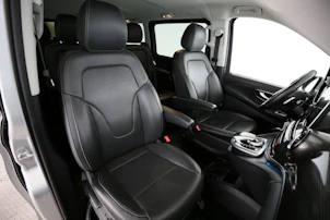 Fahrzeugbild MERCEDES-BENZ V-Klasse V447 Van V 300 d Avantgarde lang 4matic