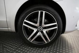 https://vehicle.imgix.net/4466218/c531f012-aa78-4592-a1e6-6c52fe8275b4.jpg