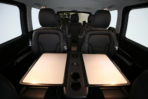 Fahrzeugbild MERCEDES-BENZ V-Klasse V447 Van V 300 d Avantgarde lang 4matic