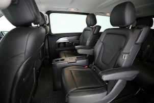 Fahrzeugbild MERCEDES-BENZ V-Klasse V447 Van V 300 d Avantgarde lang 4matic