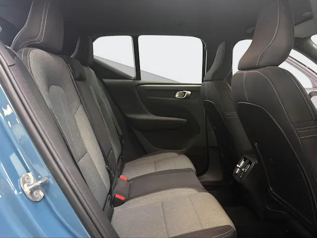 VOLVO XC40 2.0 B5 MH Plus Dark AWD