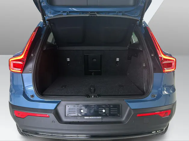 VOLVO XC40 2.0 B5 MH Plus Dark AWD