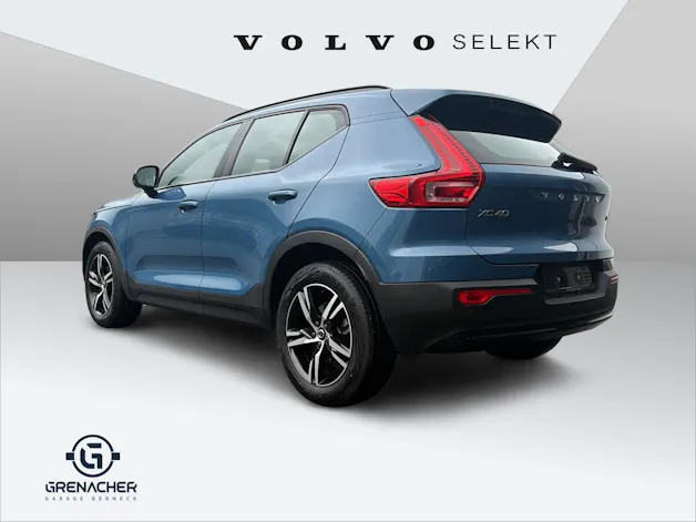 VOLVO XC40 2.0 B5 MH Plus Dark AWD