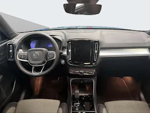 VOLVO XC40 2.0 B5 MH Plus Dark AWD