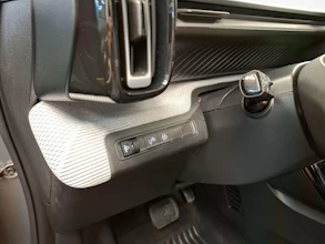 https://vehicle.imgix.net/4466232/64a8367e-89ba-45be-978e-f0a7c4733bcb.jpg