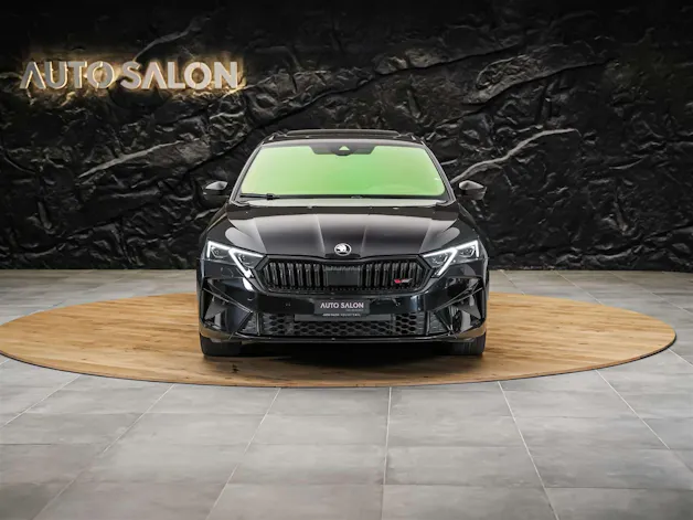 SKODA Octavia Combi 2.0 TSI DSG RS *Werksgarantie*Panorama*Head Up Display*Abstandsregler*
