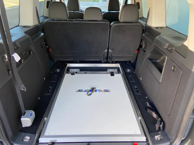 VW Caddy 1.5TSI DSG Kombi Maxi Premium Rollstuhltransport 5+1 Sitze