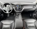 VOLVO XC60 2.0 B4 MH Momentum AWD