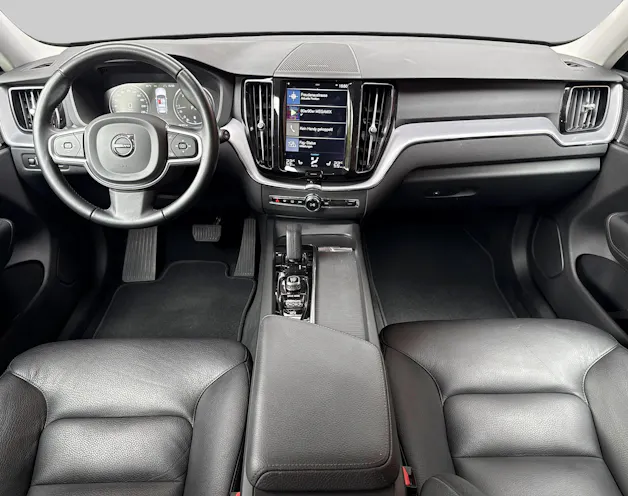 VOLVO XC60 2.0 B4 MH Momentum AWD