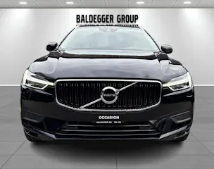 VOLVO XC60 2.0 B4 MH Momentum AWD
