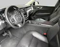 VOLVO XC60 2.0 B4 MH Momentum AWD