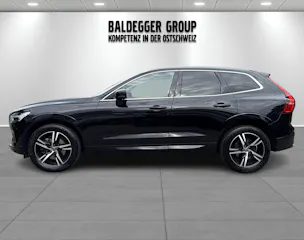 VOLVO XC60 2.0 B4 MH Momentum AWD