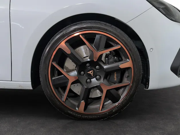 CUPRA LEON ST 2.0 TSI VZ DSG 4Drive