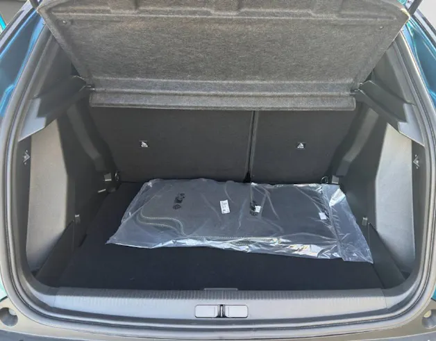 PEUGEOT 2008 1.2 Hybrid 145 GT