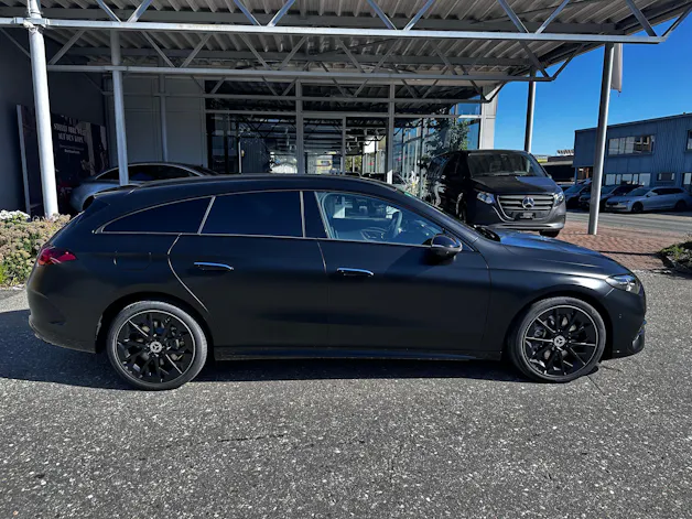 MERCEDES-BENZ CLA 350 EQ 4matic Shooting Brake