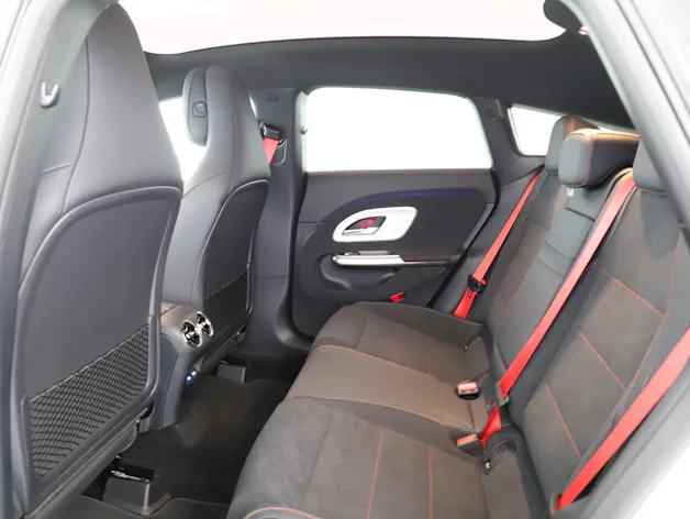 MERCEDES-BENZ CLA SB 220 4M 8G-DCT