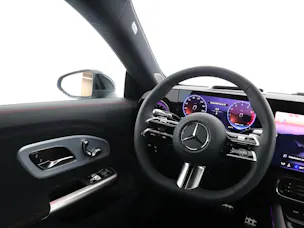 MERCEDES-BENZ CLA SB 220 4M 8G-DCT