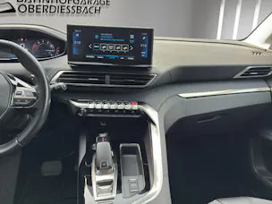 PEUGEOT 3008 1.2 PureTech Allure Pack EAT8