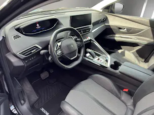PEUGEOT 3008 1.2 PureTech Allure Pack EAT8
