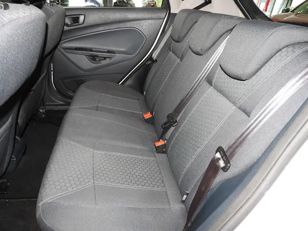 FORD Fiesta 1.4 16V Titanium Automatic