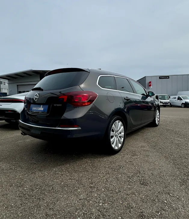 OPEL Astra SportsTourer 1.4i 16V Turbo Cosmo
