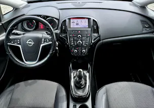 OPEL Astra SportsTourer 1.4i 16V Turbo Cosmo