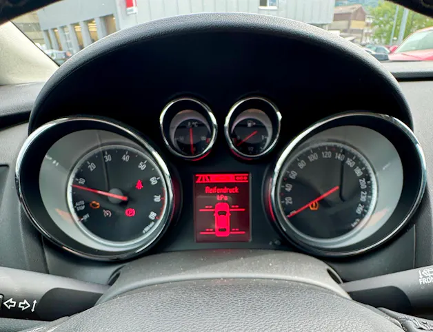 OPEL Astra SportsTourer 1.4i 16V Turbo Cosmo