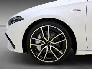 MERCEDES-BENZ A 35 4Matic