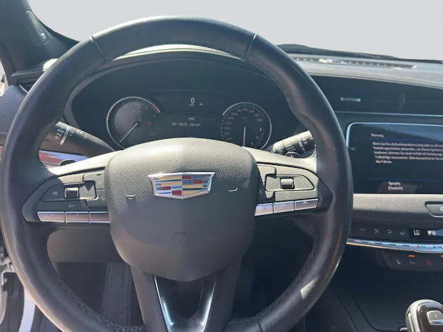 CADILLAC XT4 350T 2.0 Luxury AWD Automat