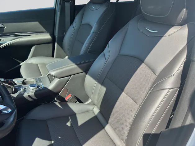 CADILLAC XT4 350T 2.0 Luxury AWD Automat