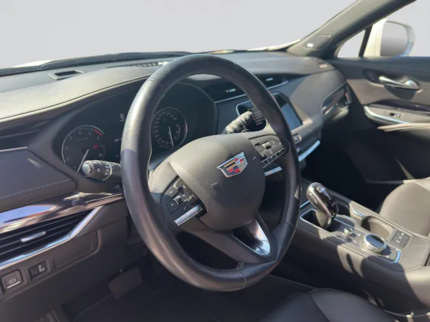 CADILLAC XT4 350T 2.0 Luxury AWD Automat