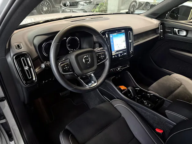 VOLVO XC40 T4 PHEV Ultimate Bright DCT