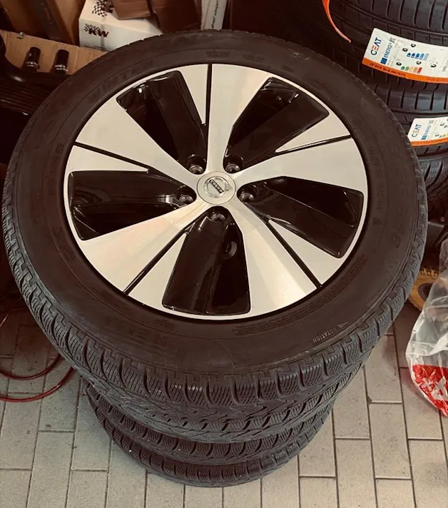 VOLVO XC40 T4 PHEV Ultimate Bright DCT