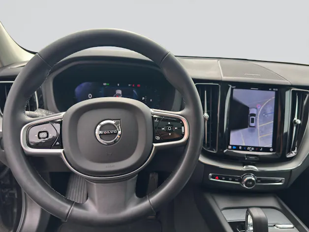 VOLVO XC60 B5 Benzin Mild Hybrid AWD Plus Dark Geartronic