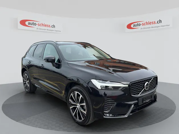 VOLVO XC60 B5 Benzin Mild Hybrid AWD Plus Dark Geartronic
