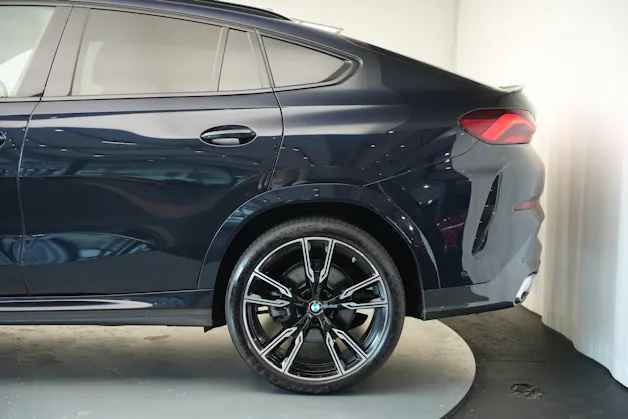 BMW X6 xDrive 48V 40d M Sport Steptronic *Integral Lenkung* *AHK* *Iconic Glow*
