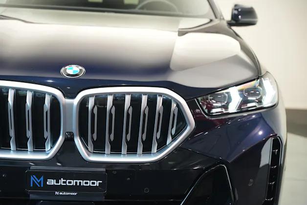 BMW X6 xDrive 48V 40d M Sport Steptronic *Integral Lenkung* *AHK* *Iconic Glow*