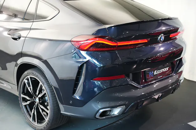 BMW X6 xDrive 48V 40d M Sport Steptronic *Integral Lenkung* *AHK* *Iconic Glow*