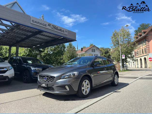 VOLVO V40 Cross Country T4 2.0 AWD Momentum Geartronic
