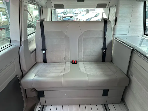 VW T6 California 2.0 TDI Ocean RED DSG
